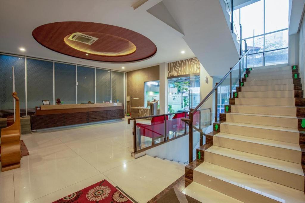 Raffleshom Hotel Bandung Ngoại thất bức ảnh